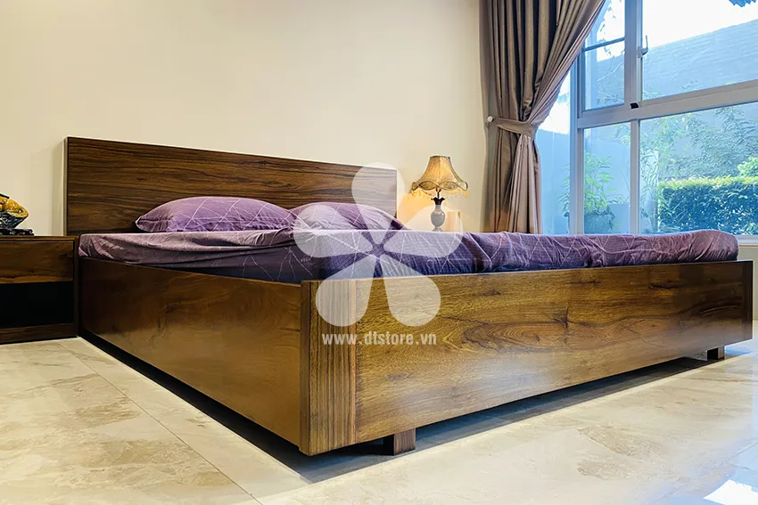 Bed DTGIN01. Dimensions: 180cm x 200cm, height 40cm. Material: Chieu Lieu wood.