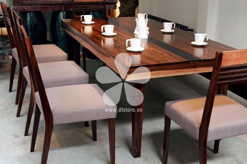 Dining table set DTBAA02 - Bộ bàn là một đơn đặt hàng từ một nữ gia chủ rất tinh tế và đam mê gỗ, đây cũng là một tác phẩm riêng biệt mà Đồng Tâm thực hiện theo đơn đặt hàng để ph...