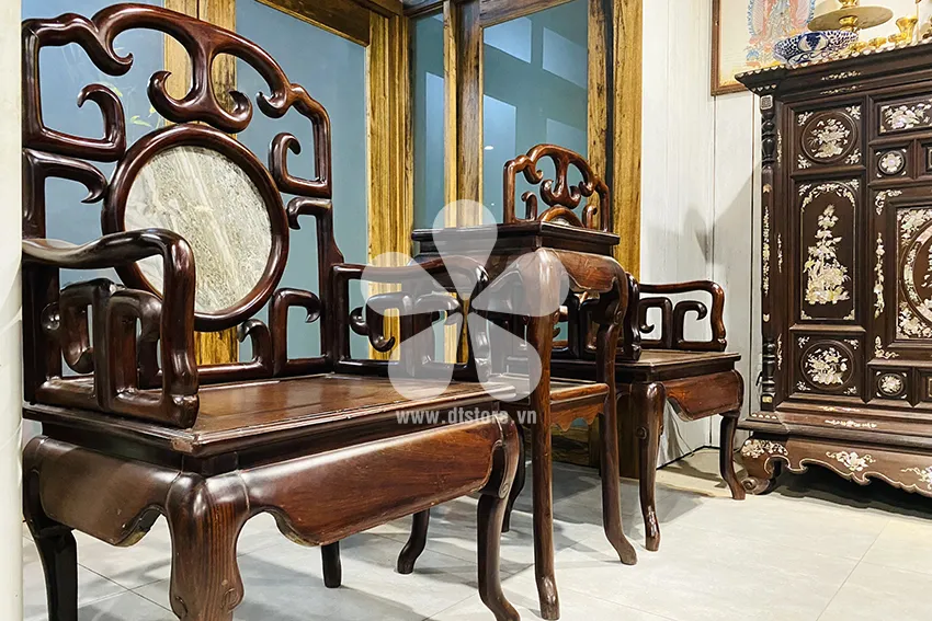 Also known as a hook chair set, this is a Chinese-influenced chair set with beautiful motifs and language portrayed through the shape of the time and period of the piece.