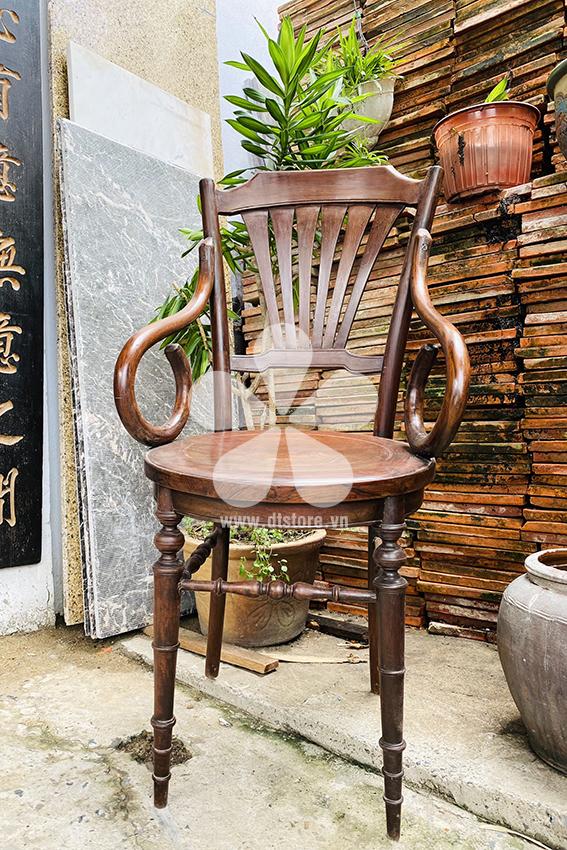 Vintage chair DTGHX01 - Chiếc ghế xưa theo dòng thời gian lịch sử một thời mãi lưu lại những giai thoại lịch sử, nét văn hóa cùng nền kỹ thuật đương thời đọng lại trên tác phẩm...