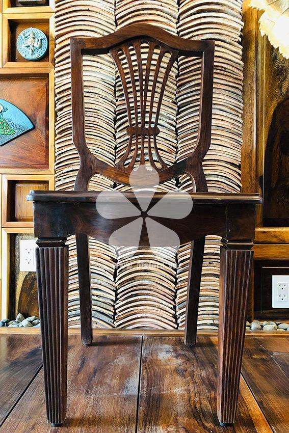 Vintage chair DTGHX02 - Chiếc ghế xưa theo dòng thời gian lịch sử một thời mãi lưu lại những giai thoại lịch sử, nét văn hóa cùng nền kỹ thuật chế tác sản phẩm gia dụng đương t...