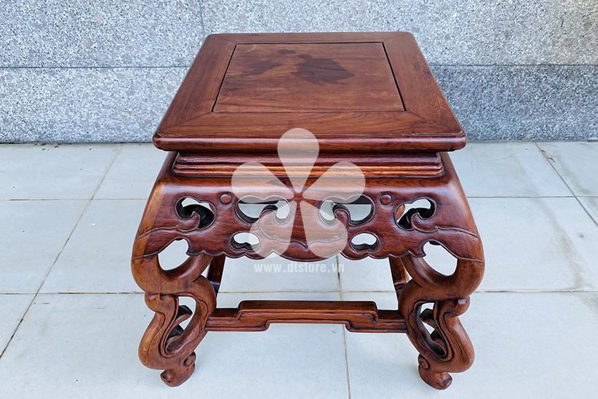 Vintage wooden pedestal DTDGX05 - Chiếc đôn chất liệu gỗ Cẩm Lai kết hợp gỗ Hương là một tác phẩm phối ngẫu chất liệu trong nghệ thuật sáng tạo sản phẩm dùng trang trí không gian. 50 cm...