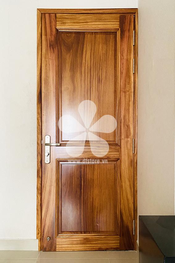 Wooden door DTCUG01 - Gia công và thi công lắp đặt theo yêu cầu từ chủ đầu tư hệ cửa đi bên trong và bên ngoài cho công trình nhà ở tại Q.3 Tp.HCM. Kich thước theo bản vẽ thi...